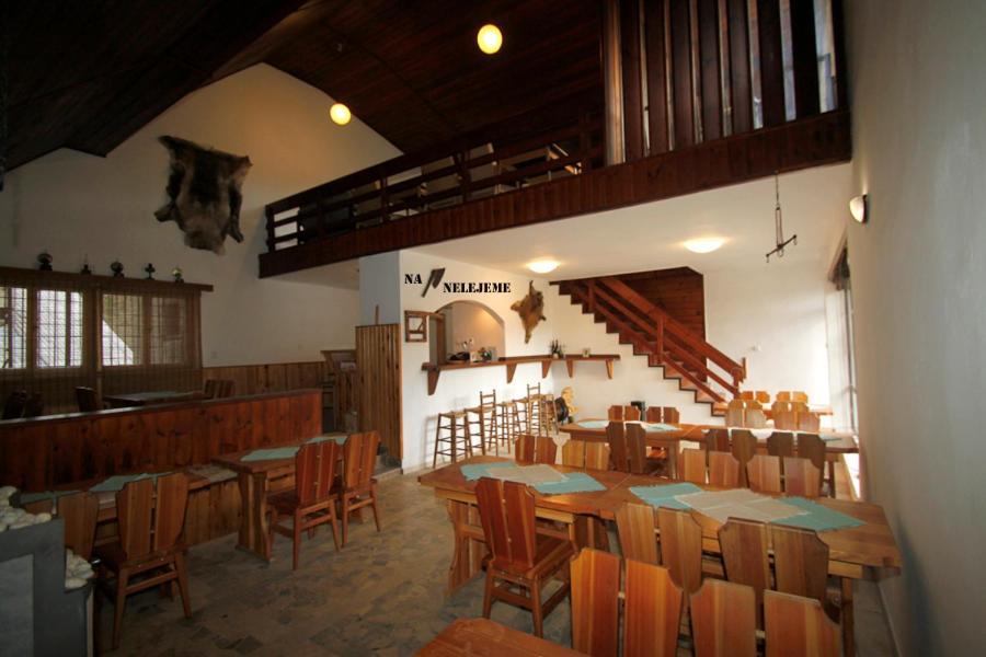 Rekreacni Areal Adamec Hotel Ledenice Exterior photo